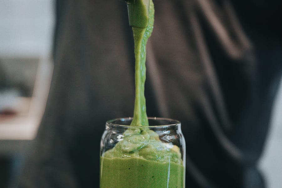 Anti-Inflammatory Green Juice Recipe with Meadowsweet